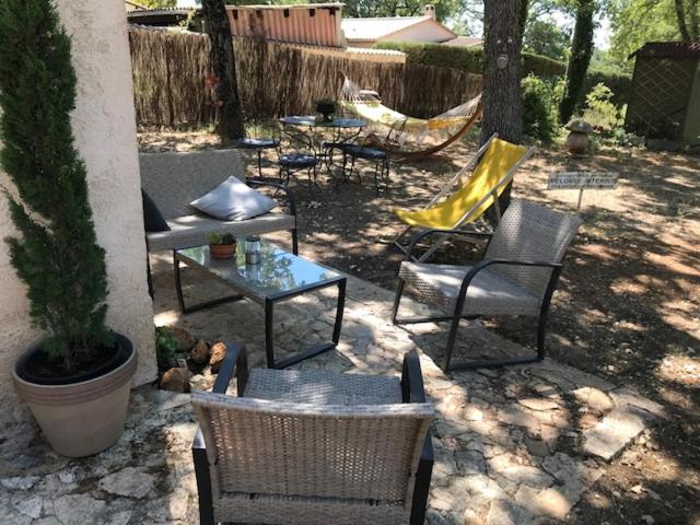 La Brindille Petit Mas Provencal Meuble De Tourisme 3 Etoiles 2-3 Personnes 1 Piece 30 M2 Tout Confort Lisiere Foret Jardin Jacuzzi Piscine Saint-Paul-en-Foret Bagian luar foto